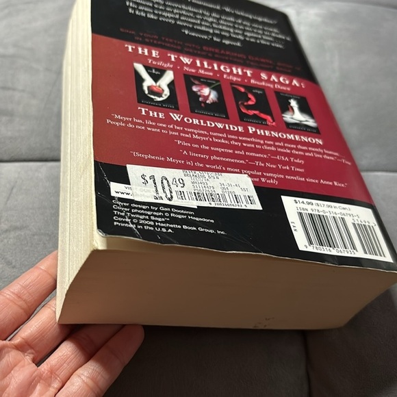 Breaking Dawn Book by Stephenie Meyer - Picture 3 of 4